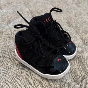 Nike Air Jordan Aura size 5